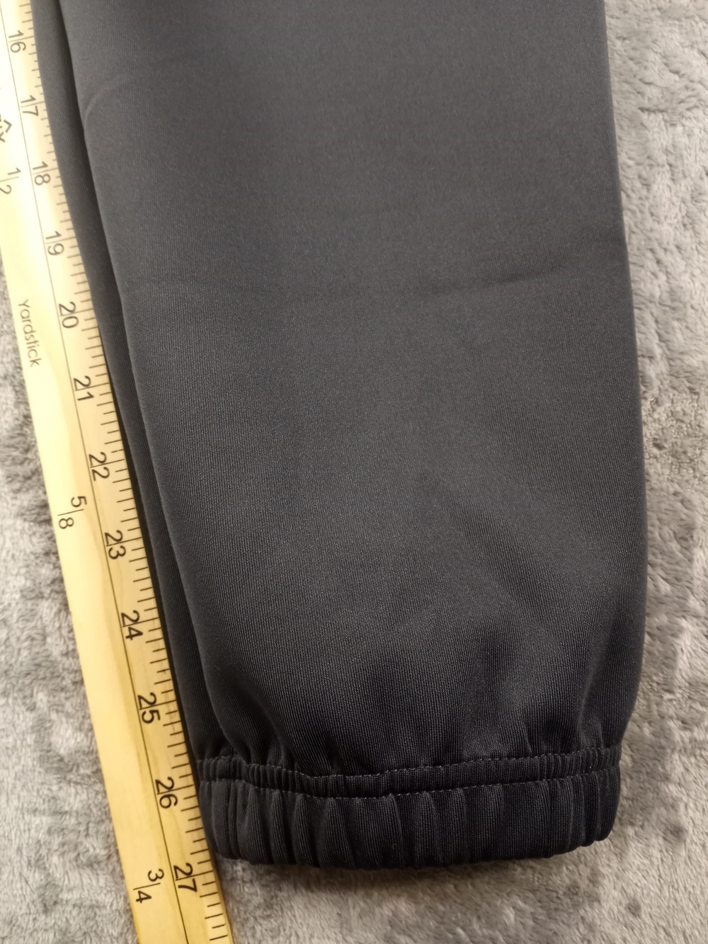 Spyder Men's Dark Gray Performance Joggers Pants Size Medium NwT - Picture 3 of 11